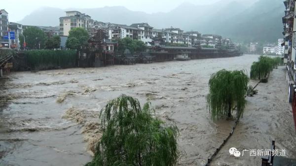 雨势凶猛！广西多地受影响，新一轮较强降雨又来袭