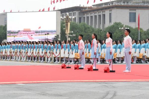 庆祝中国共产党成立100周年大会在北京天安门广场隆重举行