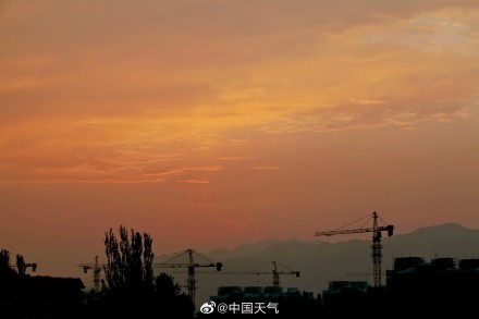 今天北京闷热最高温34℃ 明夜至后天将迎明显降雨局地大暴雨