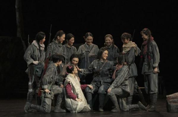 中央戏剧学院音乐剧系2019级音乐剧表演班演出原创音乐剧《八女投江》