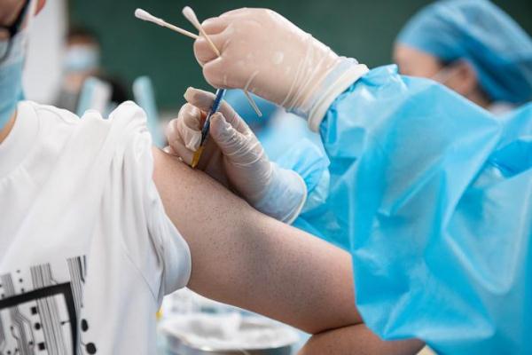 广东福建有序开展12-17岁人群新冠疫苗接种工作