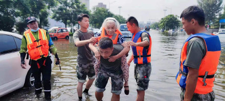 退伍不褪色！天津6名退伍大学生奔赴河南参加抗洪救灾
