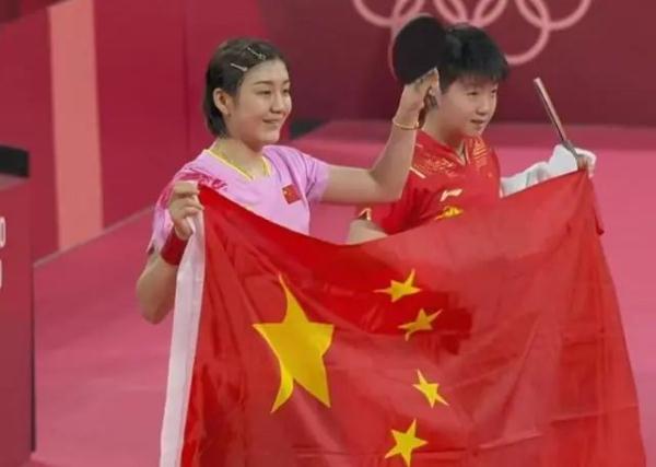 陈梦拿下奥运冠军！表哥黄晓明蹭热度后被群嘲：是高攀了！