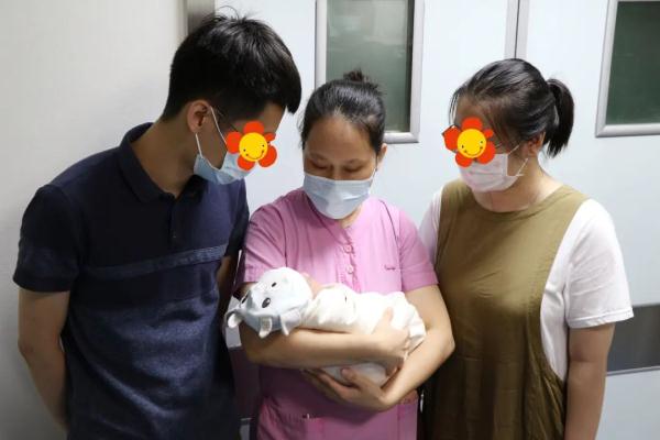 22周！不到1斤！深圳超早产宝宝“大力”出院！