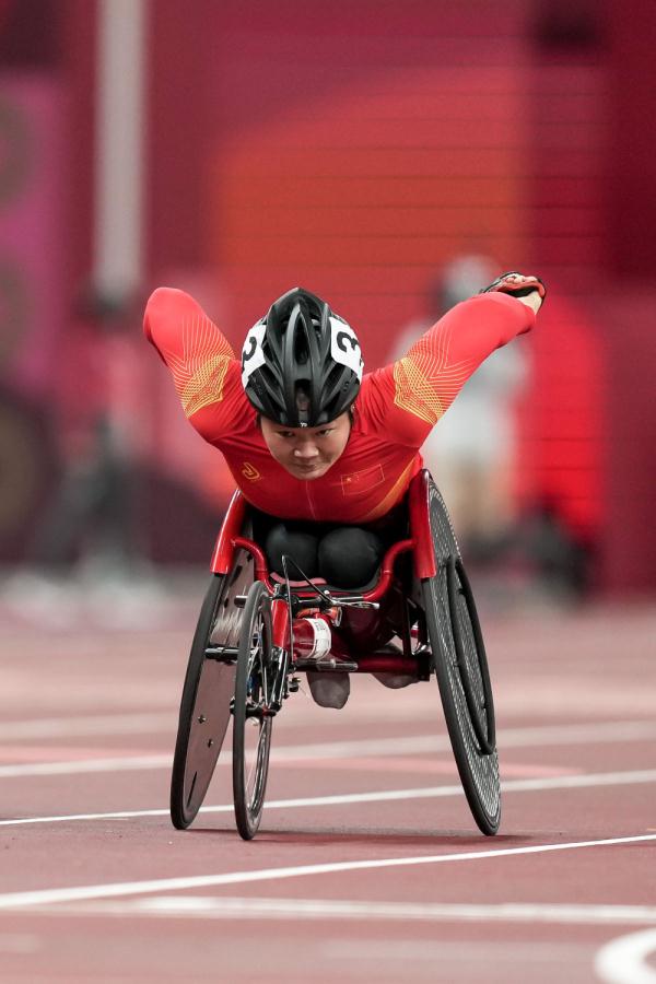 东京残奥会|中国选手包揽田径女子100米t53级冠亚军