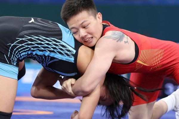 全运会｜女子自由式摔跤53公斤级决赛：湖南队选手庞倩玉夺冠