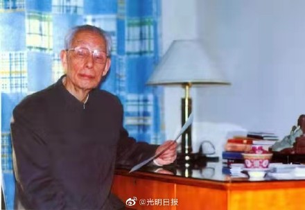 著名戏曲理论家郭汉城逝世