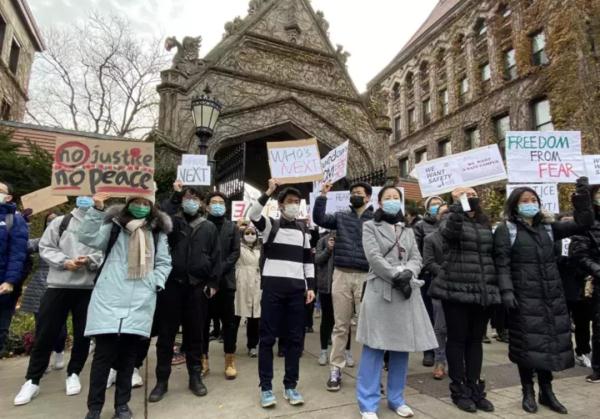 第一次出国竟是参加儿子的葬礼，她离开美国前的这段致辞令人心碎