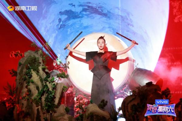 《你好，星期六》今晚8:10首播，一起吹响2022年青春的号角！