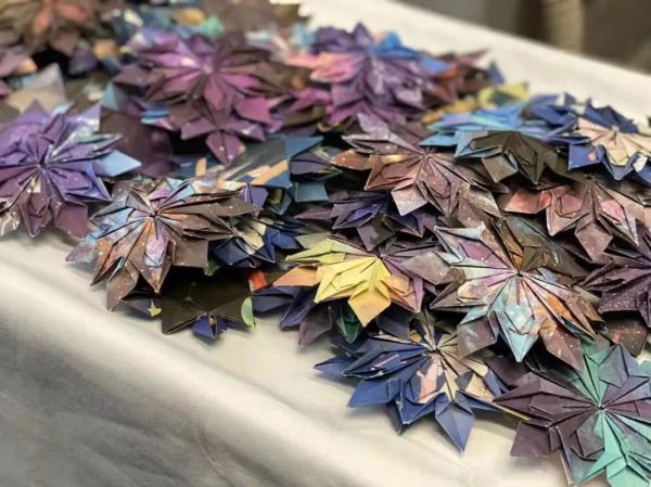 糖葫芦上航班，哈尔滨冰雪文化空中迎新年！