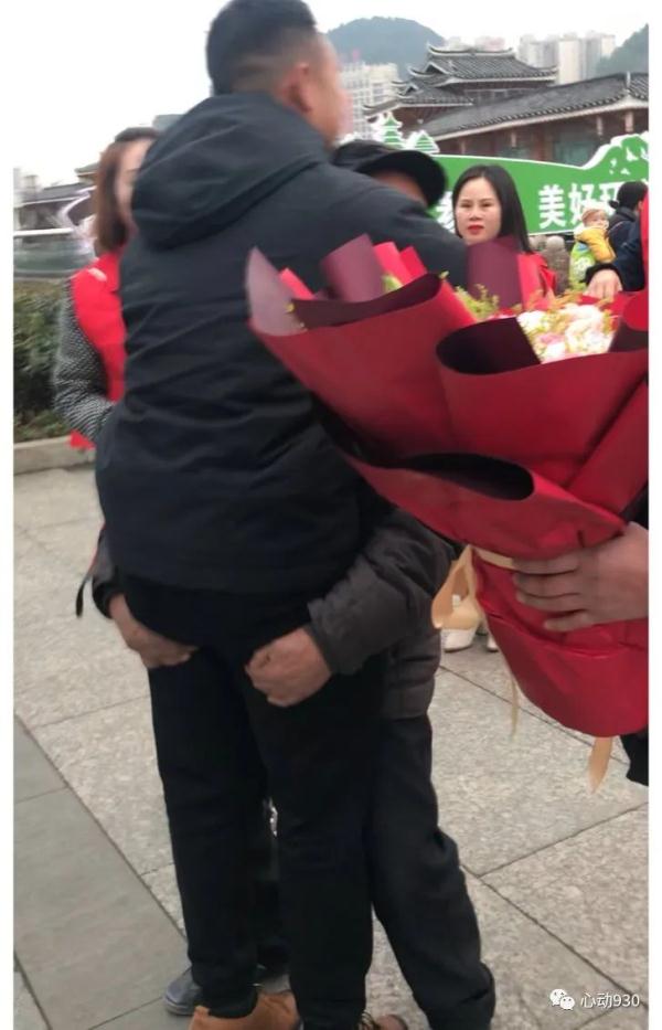 贵州老人年近八十，等到了失散31年的儿子！