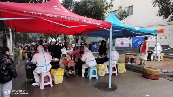 这就是郑州速度！二轮全民核酸每秒检测583人