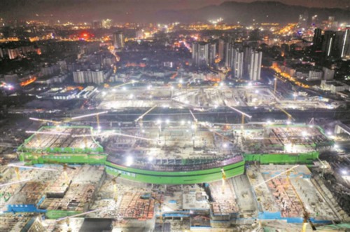 白云站迎来首批“入驻”线路