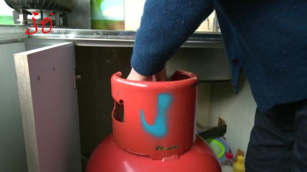 哈尔滨一处民宅煤气罐爆炸，整扇窗户被震碎……这些细节一定要注意！