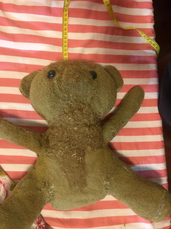 收8800元还修坏了?曾温暖全网的玩偶修复师朱伯被质疑,本人回应→ 收8800元还修坏了?曾温暖全网的玩偶修复师朱伯被质疑,本人回应→