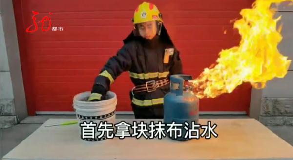 哈尔滨一处民宅煤气罐爆炸，整扇窗户被震碎……这些细节一定要注意！