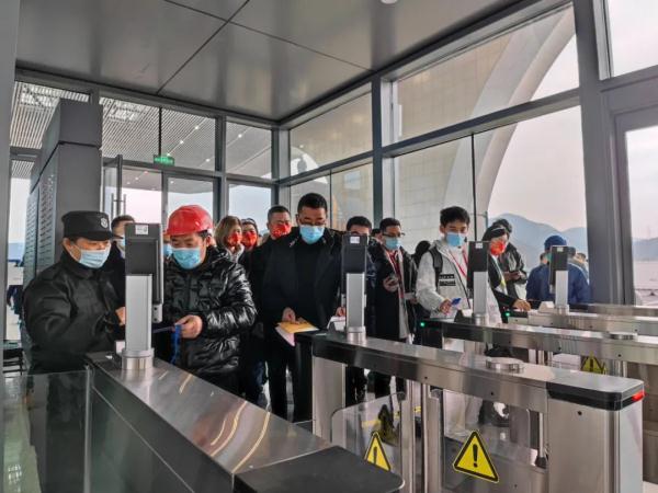 最快63分钟可达！杭台高速铁路正式通车！首发列车抵达杭州！