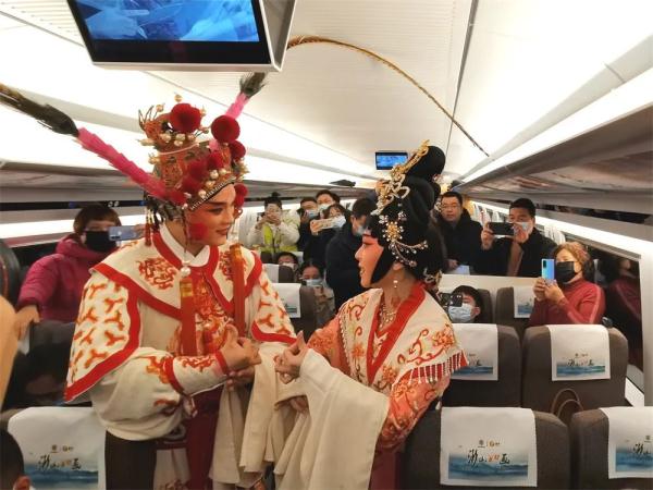 正式开通运营！凭这张高铁票旅游有折扣