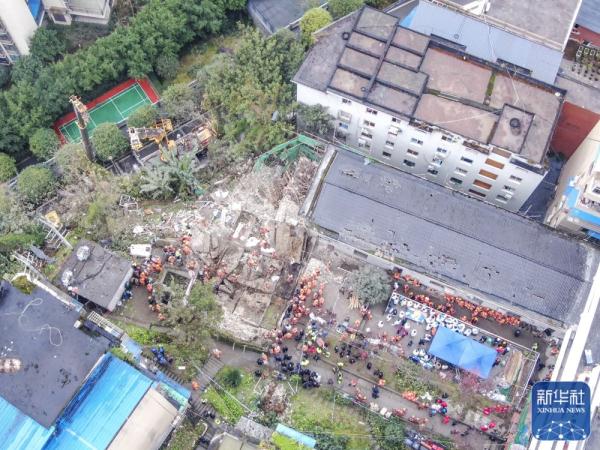 初判“疑似燃气泄漏燃爆”，现场救援难度较大——重庆武隆食堂坍塌事故调查