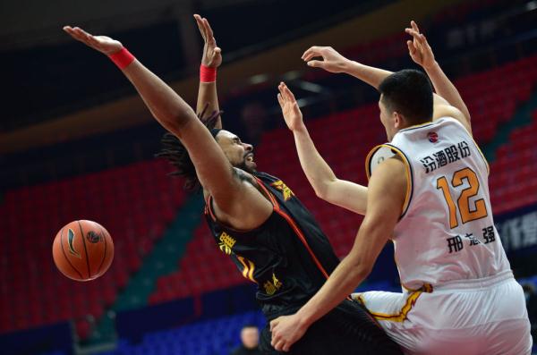 篮球 | CBA第二阶段:深圳马可波罗胜山西汾酒股份 篮球 | CBA第二阶段:深圳马可波罗胜山西汾酒股份