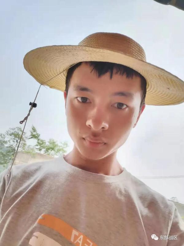 这个狙击手,服役第一年就荣立三等功 这个狙击手,服役第一年就荣立三等功