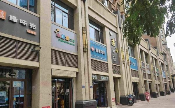 看！兰州大街上的门头牌匾，里面可都有“故事”