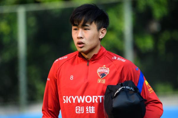 中超经济危机的另一面:新人抓住成长良机,国足终于新老交替 中超经济危机的另一面:新人抓住成长良机,国足终于新老交替