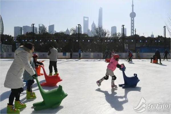 北京冬奥的冰壶裁判和唯一女制冰师，来自上海！