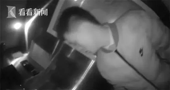 “不降价砍死你!”威胁房东的中介找到了!上海警方:已拘留 “不降价砍死你!”威胁房东的中介找到了!上海警方:已拘留