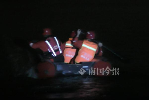 “砰”！静兰大桥下，钓鱼人突然听见一声巨响！江面还传来呼救声......