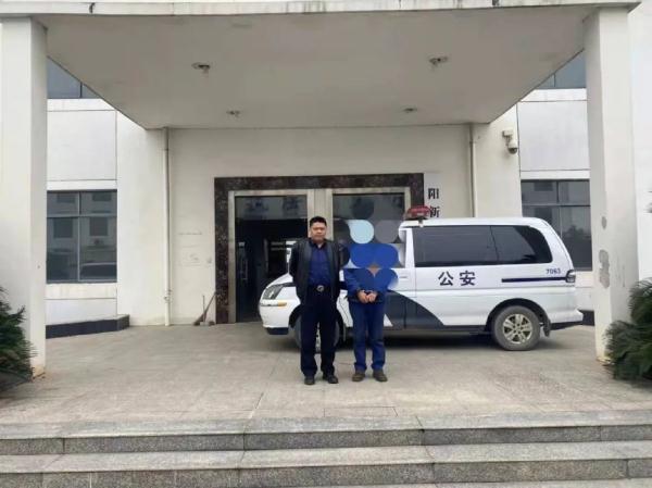 90后男子招嫖被抓 求民警不要告诉家人