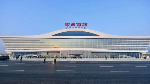 火车站的神秘字符,你认识吗? 火车站的神秘字符,你认识吗?