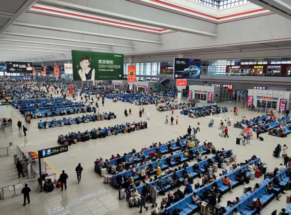2022春运今日开启！贵阳机场、火车站发布出行提示！31个省区市春节返乡防疫要求→