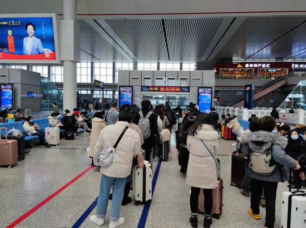 2022春运今日开启！贵阳机场、火车站发布出行提示！31个省区市春节返乡防疫要求→