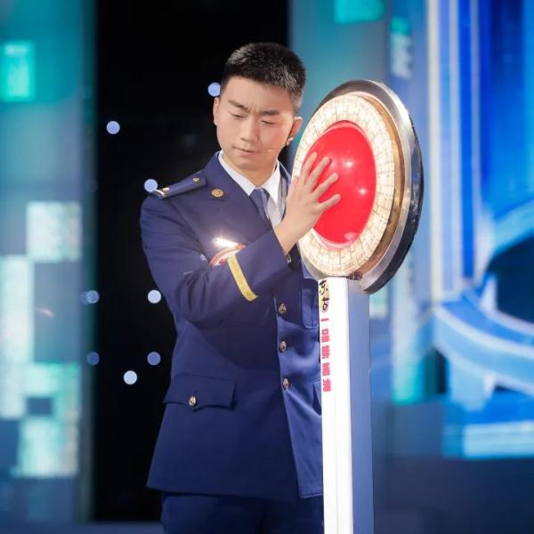 《开门大吉》武林高手霸气登场! 《开门大吉》武林高手霸气登场!