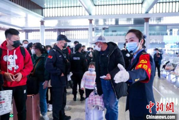 太铁春运:加密高铁动车服务冬奥 启用智能防疫闸机 太铁春运:加密高铁动车服务冬奥 启用智能防疫闸机