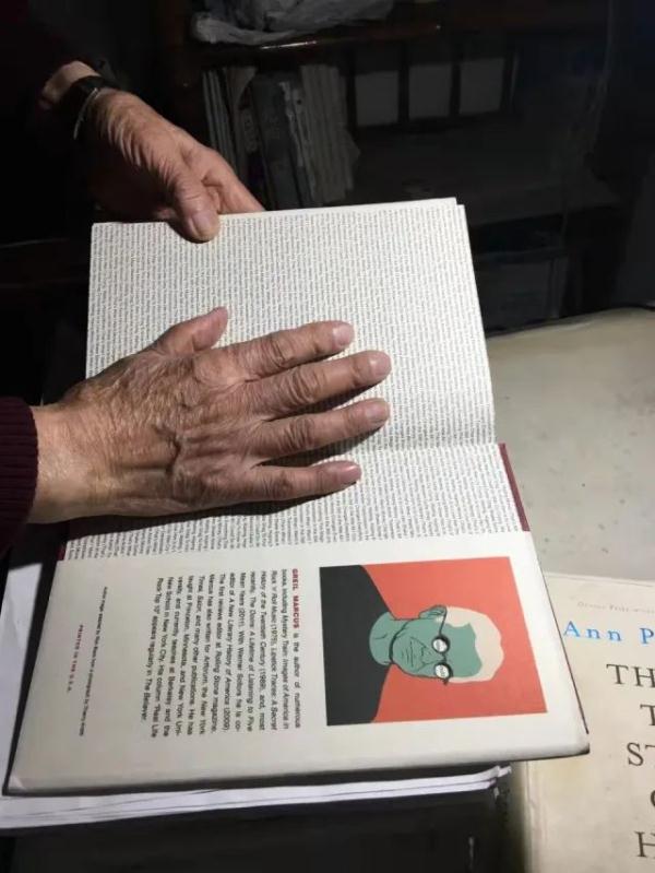 “男子殡仪馆打来电话:能不能写写我们的天才儿子”刷屏,网友泪目!最新消息传来→ “男子殡仪馆打来电话:能不能写写我们的天才儿子”刷屏,网友泪目!最新消息传来→