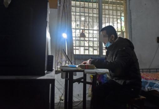 “天才儿子”全网刷屏，父亲说出了最大心愿！这些年温暖从未缺席...