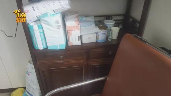 2斤重早产女婴，母亲意外离世，父亲还在服刑，刚满月的她遭遇困境…