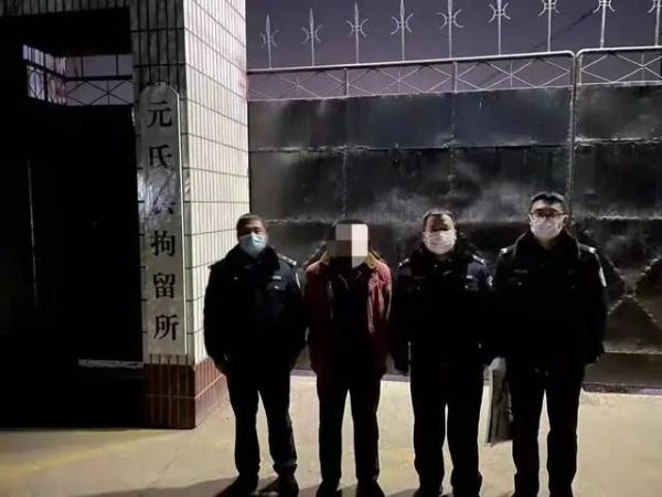 非法储存烟花爆竹，危险！ 一店主被行政拘留