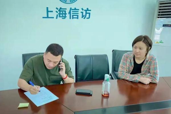 清晨六点的闹铃再也没有叫醒他……