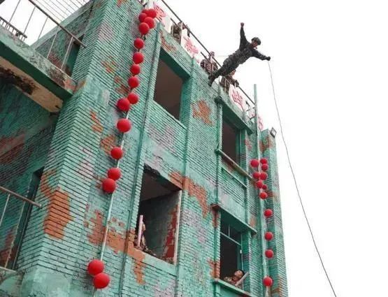 相恋534天后，武警小哥哥从天而降