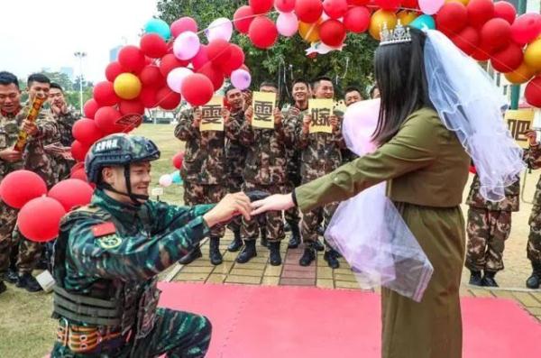 相恋534天后，武警小哥哥从天而降