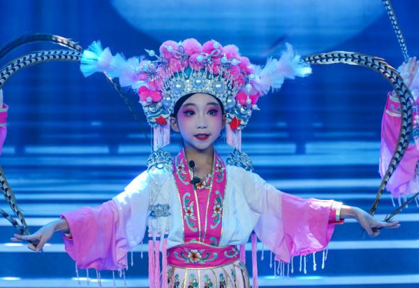 “蜀戏新韵”2022成都市学生戏曲晚会春节上演