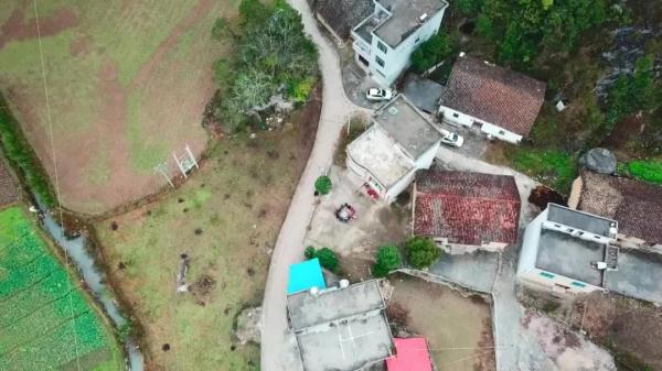 一人一马,大山“骑警”34年守护平安 一人一马,大山“骑警”34年守护平安