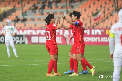 中国女足7:0大胜伊朗女足 提前小组出线