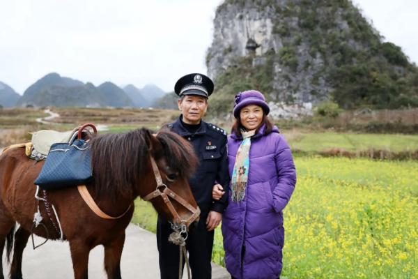 一人一马,大山“骑警”34年守护平安 一人一马,大山“骑警”34年守护平安