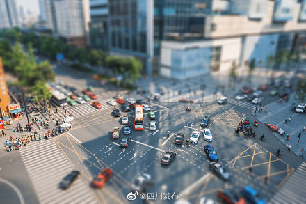 今天起,成都机动车“尾号限行”恢复为7:30至20:00 今天起,成都机动车“尾号限行”恢复为7:30至20:00