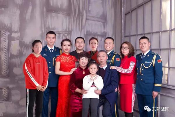 这不巧了么！三姐妹嫁给同一单位的三个军人！