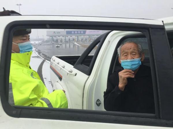 暖心救助！济南交警用爱守护生命！